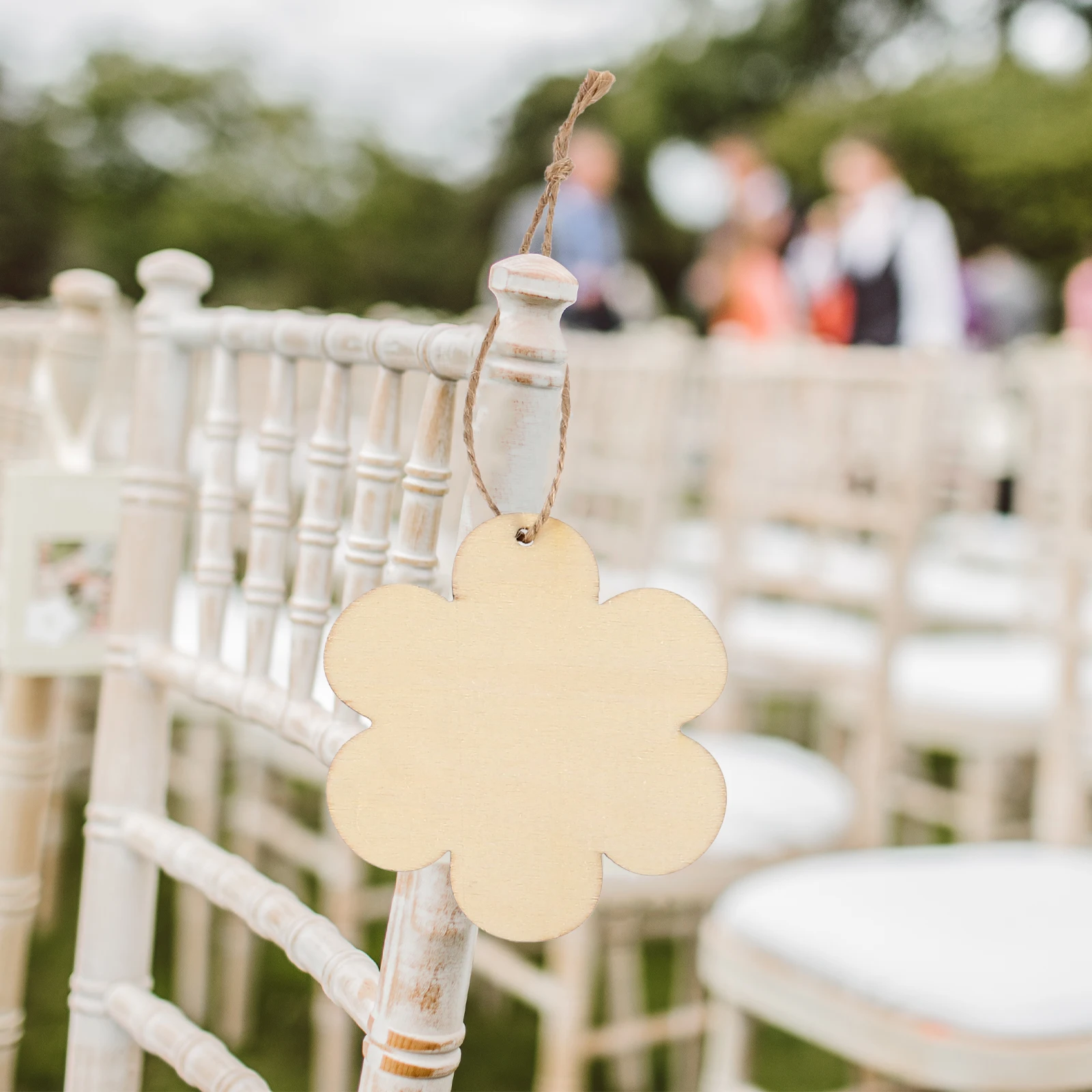 

60Pcs Wooden Flower Hanging Ornaments Unfinished DIY Crafts for Birthday Christmas Party Decorations Graffito Wooden Painting