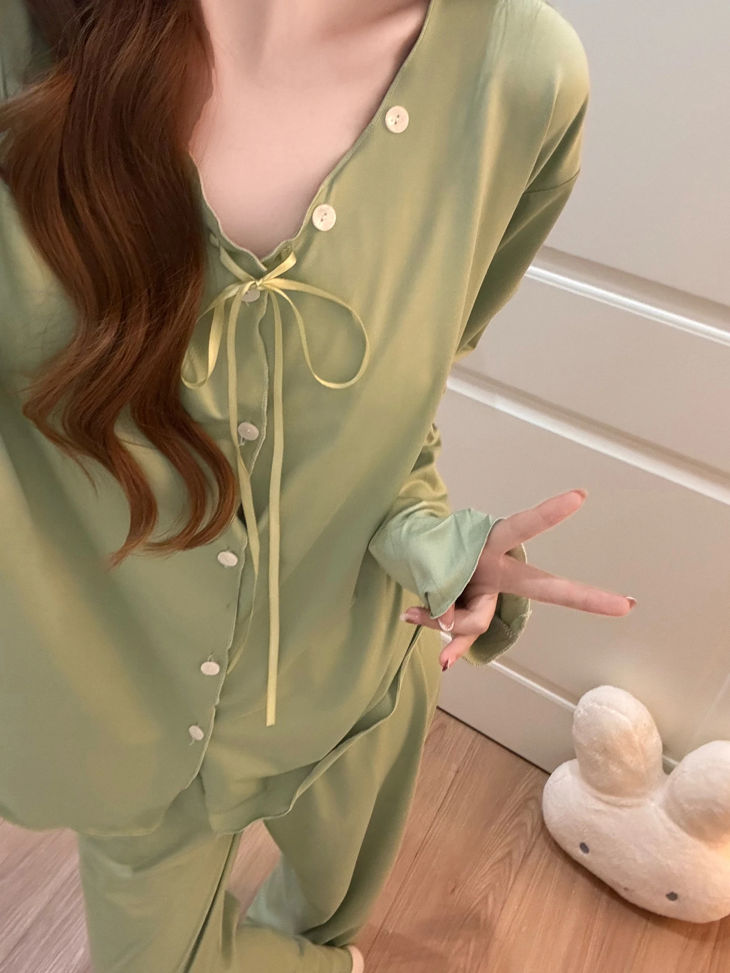 

Весенне-осенний однотонный домашний комплект с поясом для женщин: кардиган с длинными рукавами, нагрудными вставками и милым узлом