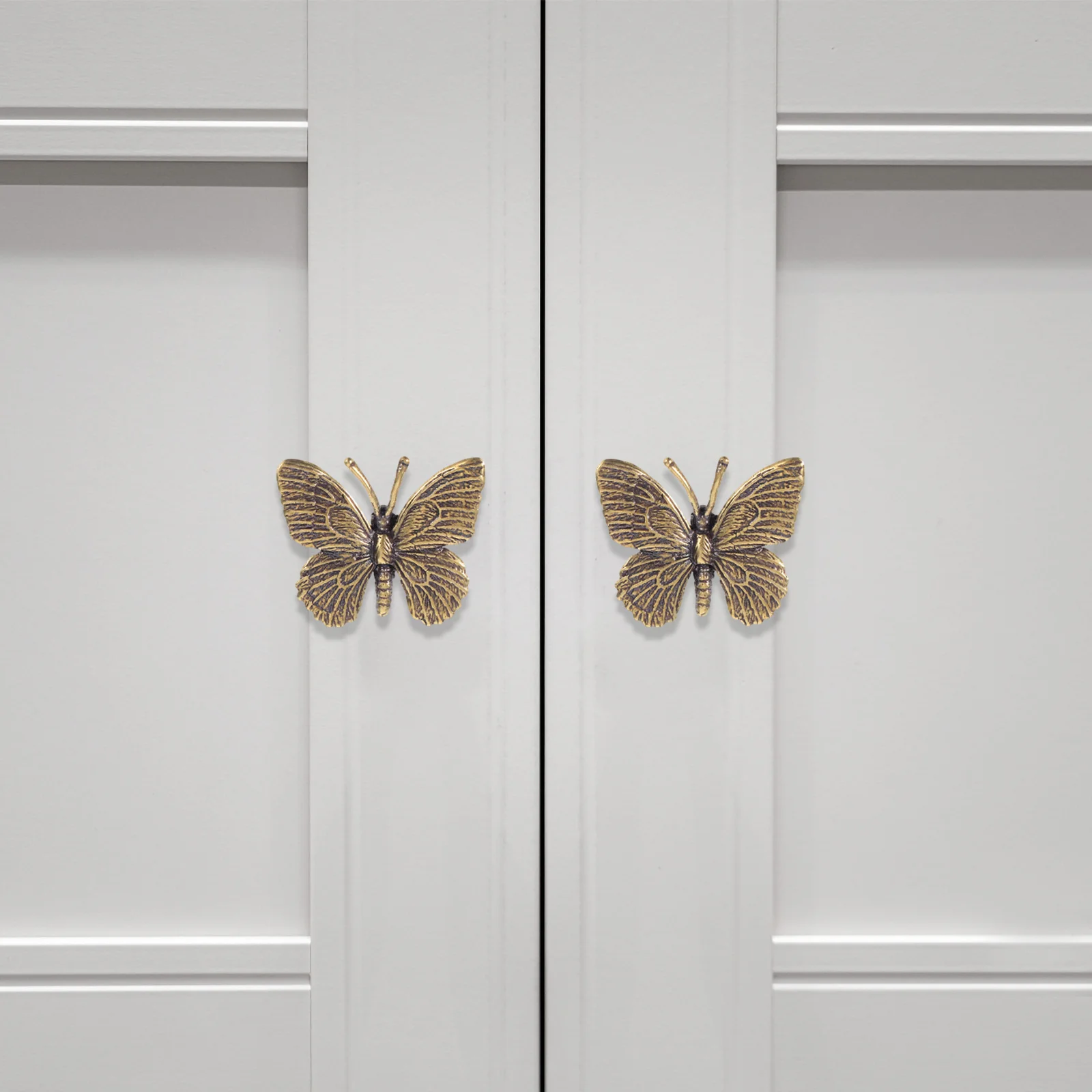 

Латунные ручки шкафа в форме бабочки, винтажные декоративные ручки для ящиков для кухонного шкафа, комода, шкафа, мебельная фурнитура
