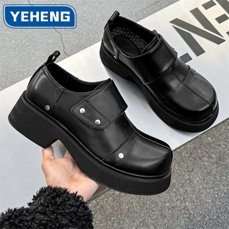 

Классические мужские английские туфли дерби на толстой подошве. Дизайнерские удобные универсальные оксфорды. Повседневная модная деловая обувь для поездок на работу.