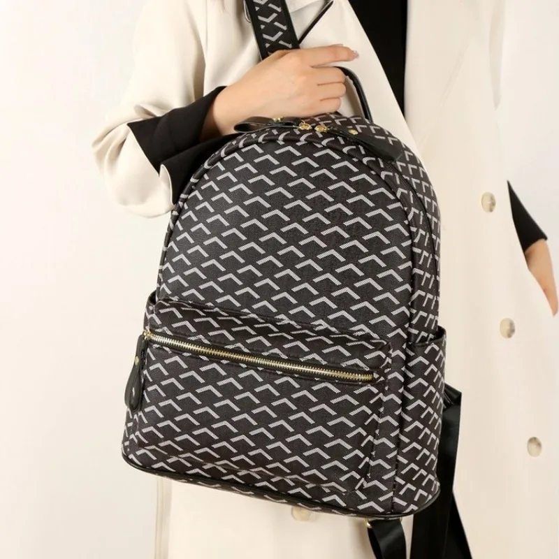 

Female Casual Bag Relaxed Design For Coffee Dates And Casual Meetups Effortless