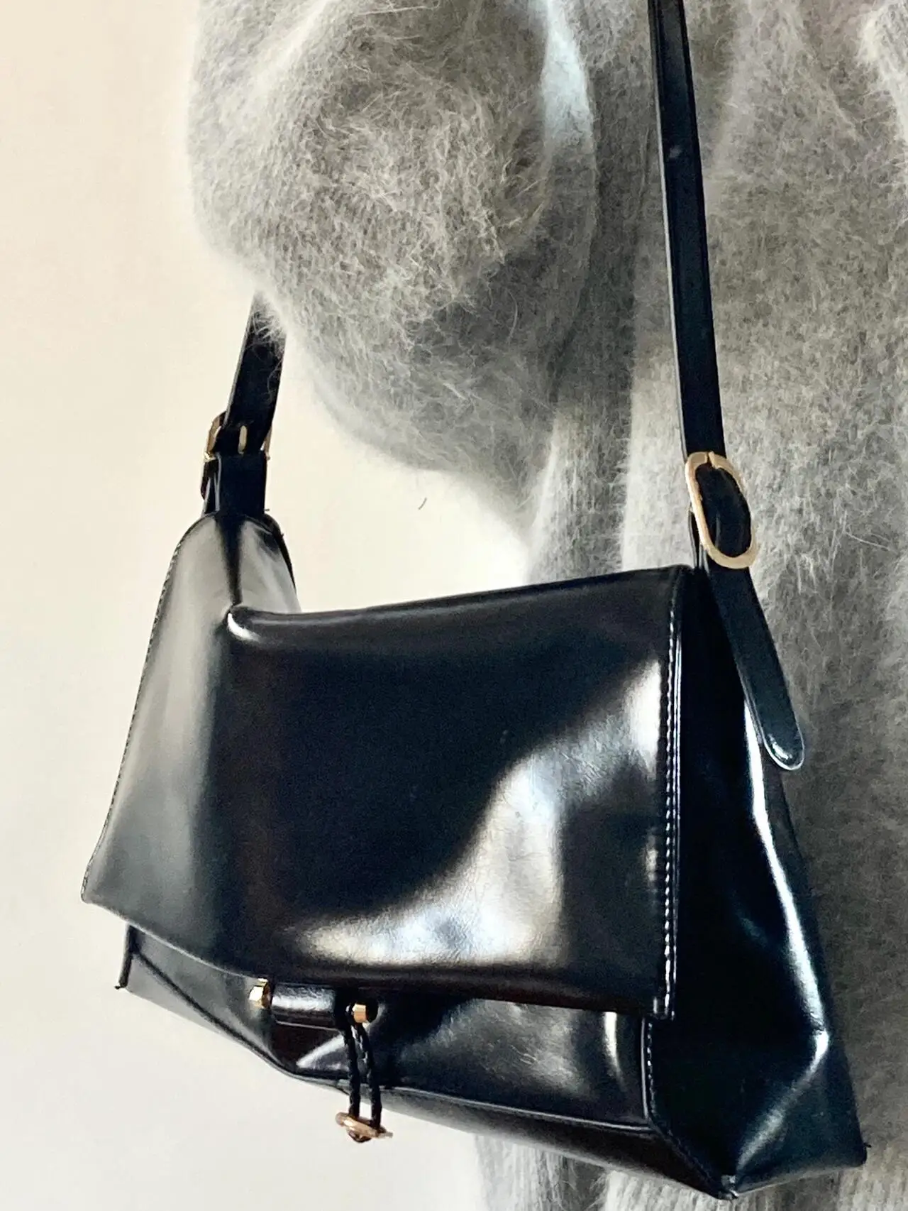 

Large Soft Leather oulder Bag Women's Bag Underarm Bag 2025 New Sle Big Capaci Menger Bag Casual Sle Polyester