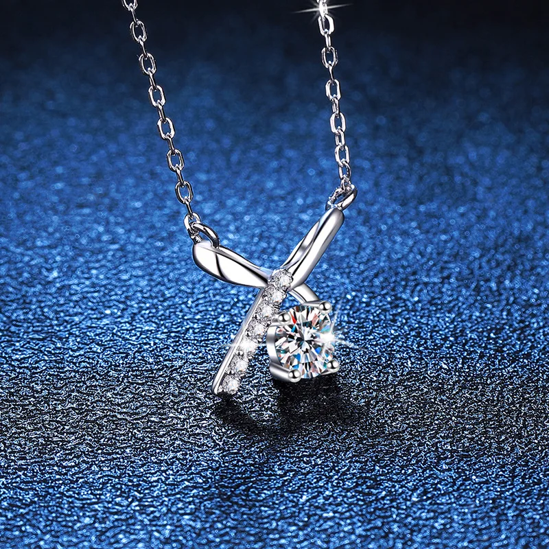 LioraGem Platinum PT950 Women's Luxury Diamond-Encrusted Bow Pendant Necklace, Exquisite 50-Point Moissanite Collar Necklace