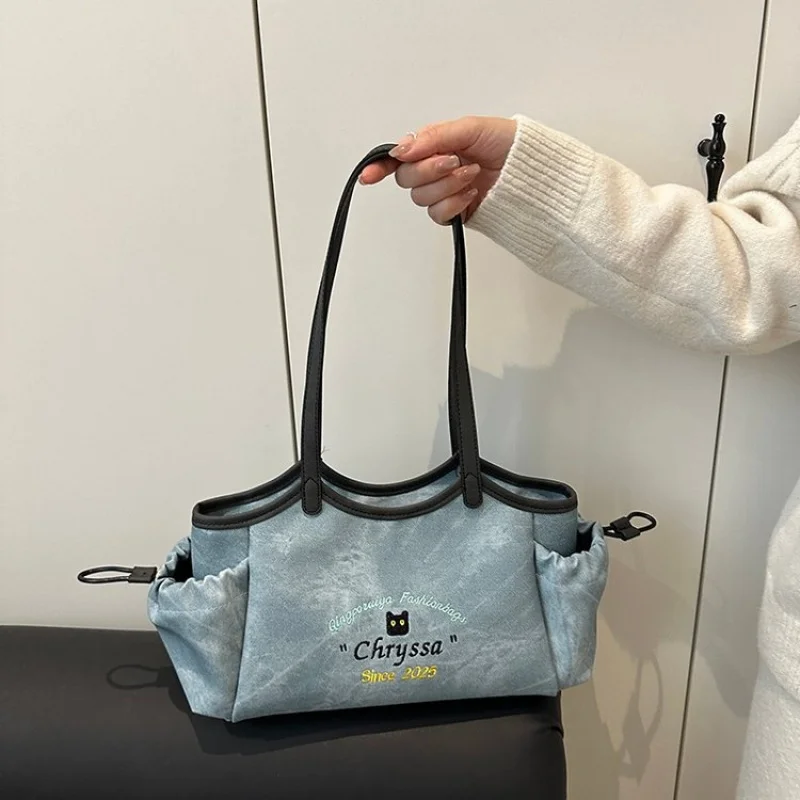 

Высококачественная женская большая сумка из натуральной кожи с модным дизайном и известным стильным дизайном.