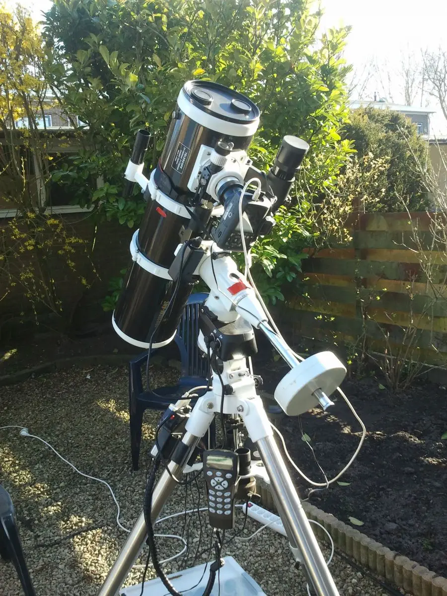 

Sky-Watcher Explorer 150PDS (F/5) 150mm Dual-Speed Parabolic Newtonian Reflector Photography OTA Primary Mirror