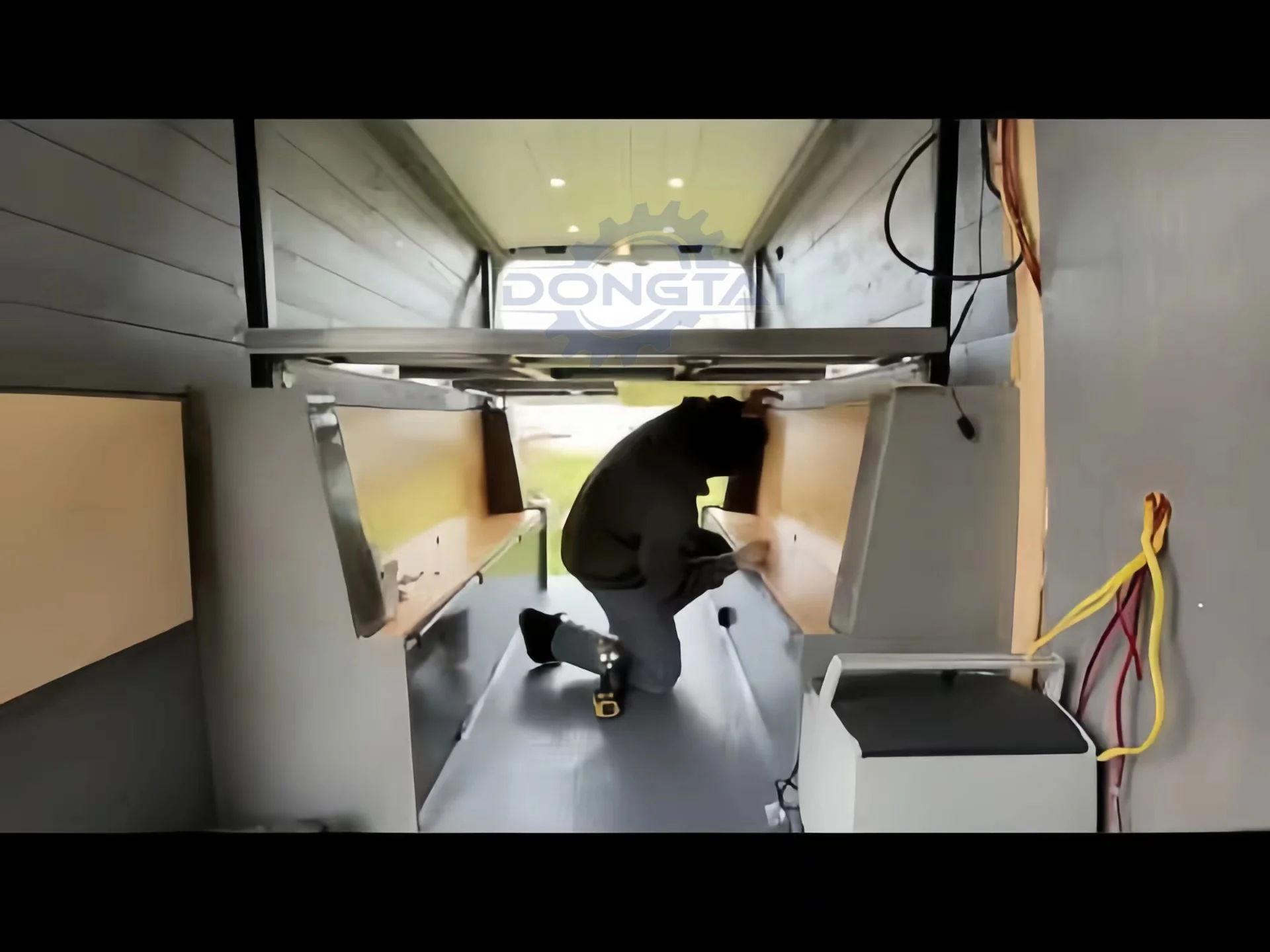 Aksesoris Motorhome Camper Mekanisme Tempat Tidur Angkat RV Harga Promo