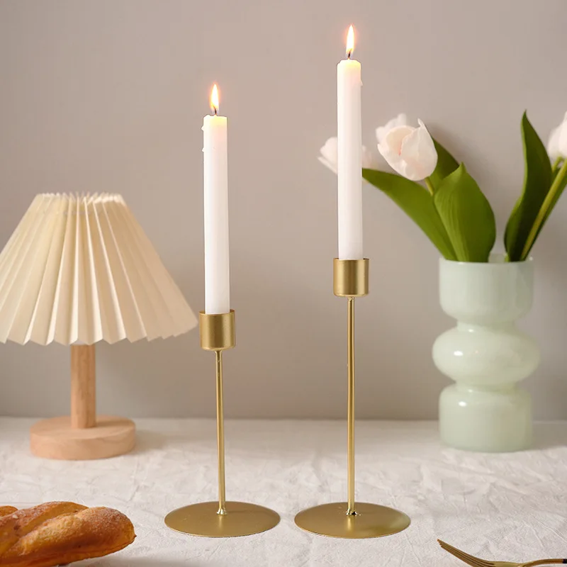 1 Piece Simple Iron Candlestick Candlelight Dinner Table Decoration