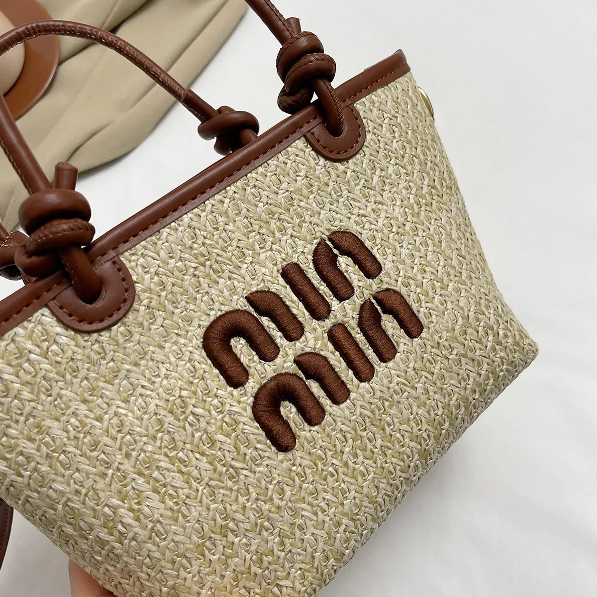 New Summer Beach Grass Woven Bag Women's Handbag Embroidered Thread Fashion Crossbody Bag Women's Unique Design Shoulder Bag image 5
