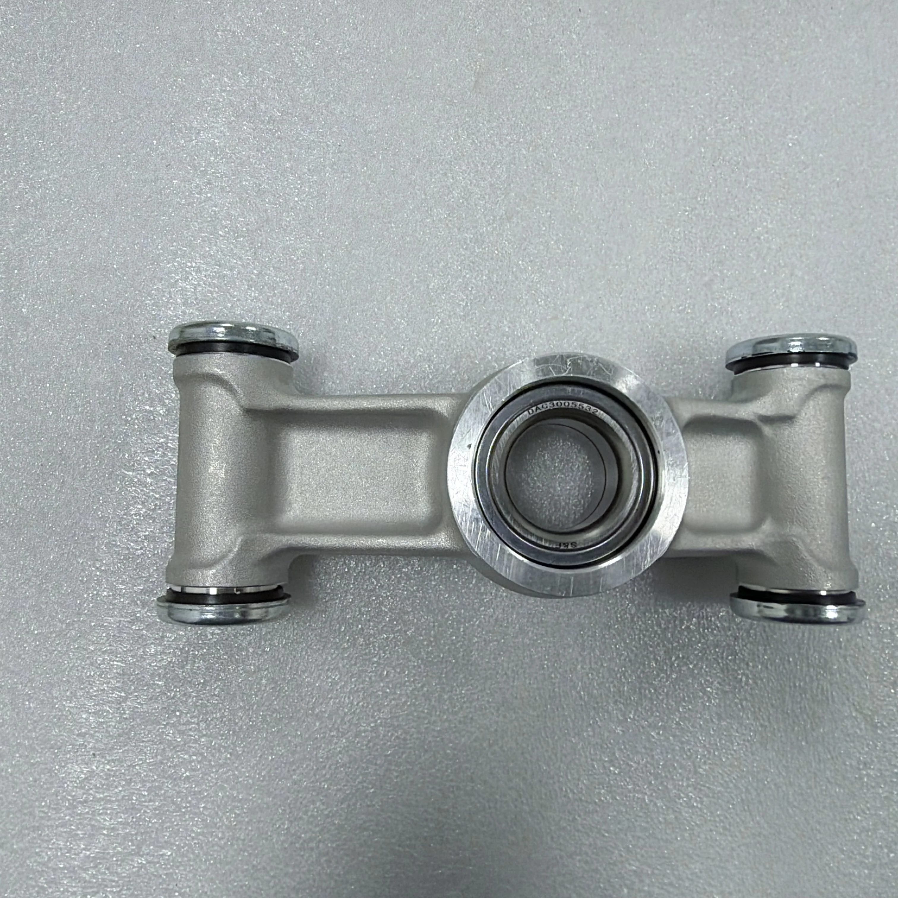 Original genuine rear axle components for the ATV suitable for Hisun HS500 700ATV-4 62250-107-0000 P107000557300000