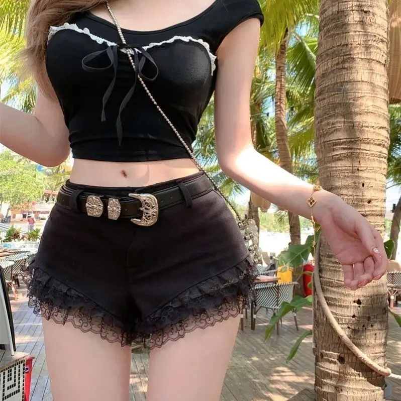2025 Light Blue Denim Shorts Womens Clothing Harajuku Punk Rivet Rhinestone Shorts Gothic White Lace Slim Low Waist Shorts Wh4