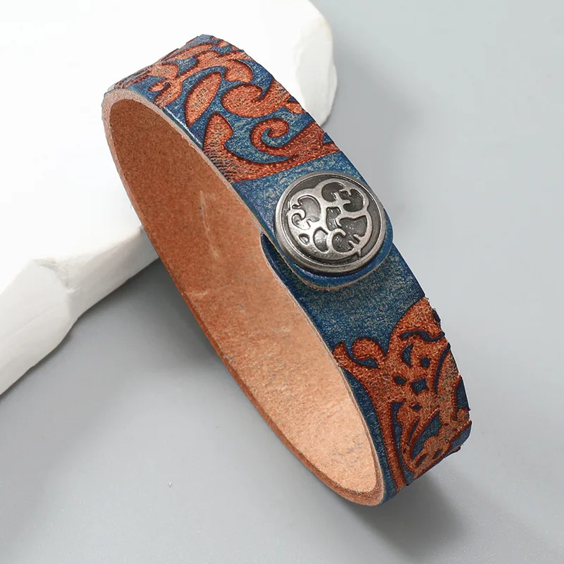 New Carved and Painted Artistic Retro Leather Bracelets Men Women Ethnic Style Cowhide Jewelry Hot Sale Pulseras