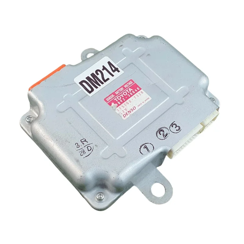 

Popular Hot sell Suitable for Lexus IS Series Hybrid Toyota Crown Bettry Voltage Control Module 89892-30040