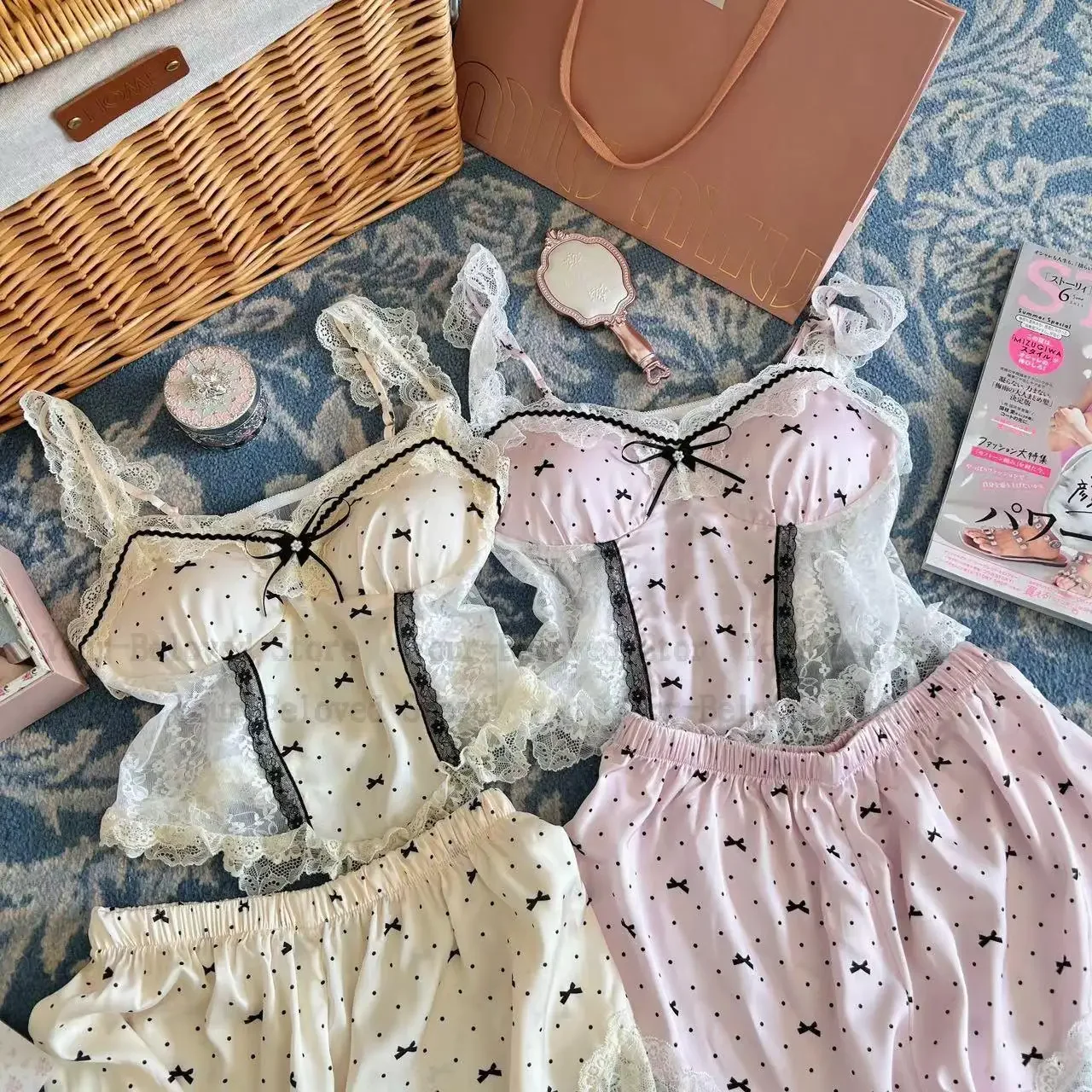 

Лолита Kawaii Мини-комбинация с шортами, комплект из 2 предметов, ночное белье с кружевной отделкой, костюм нижнего белья, женские атласные пижамы, домашняя одежда, сказочная одежда для сна