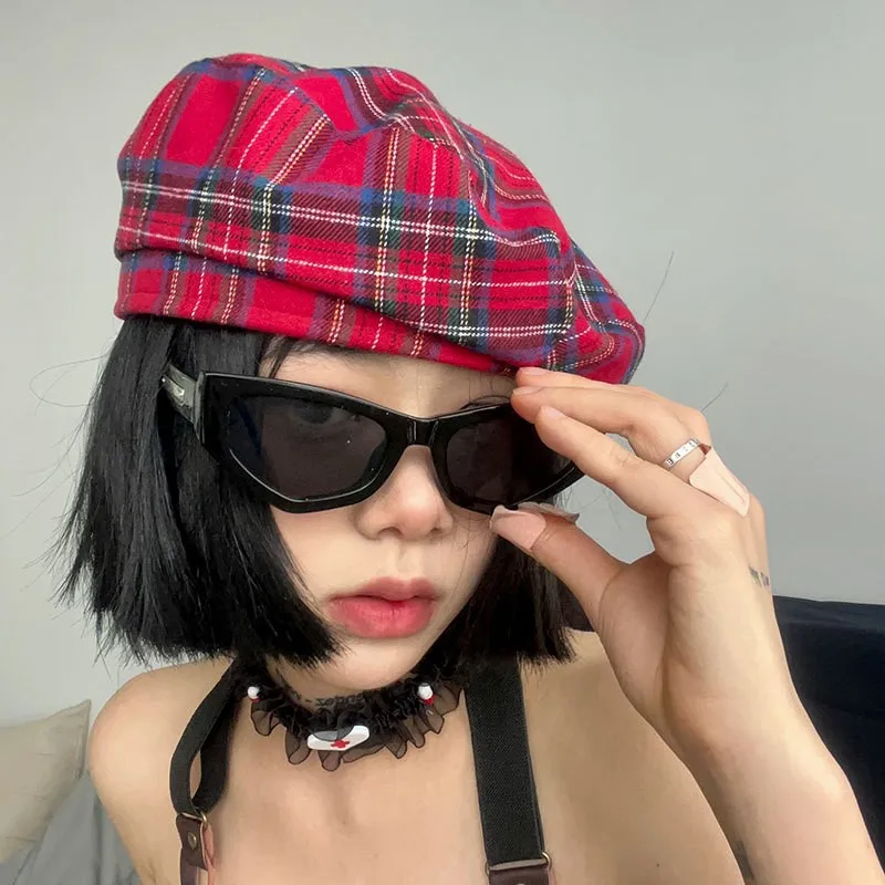 Red Plaid Beret for Women Men British Girl Fashion Sweet Cool Bonnet Korean Style Flat Top Berets Hat Female Retro Painter Caps