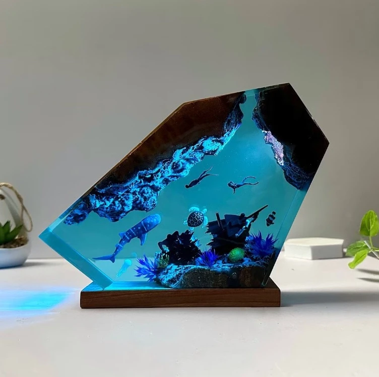 ZZ 2026 Underwater Whale Turtle Epoxy Resin Night Light Diver Creative Design Desktop Lamp Home Decoration Unique Gift