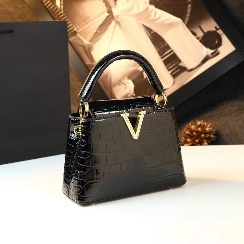 

Новинка 2025 года, кожаная сумка с крокодиловым узором, маленькая сумка-ведро через плечо, модный дизайн, роскошная сенсация