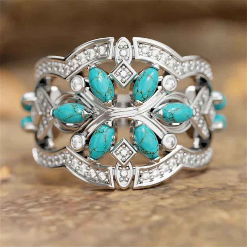 Luxuriöser Damenring im Bohemian-Stil mit Blumenranken-Intarsie und synthetischem Türkis, Alltagsring für Party, Urlaub und Freizeit.