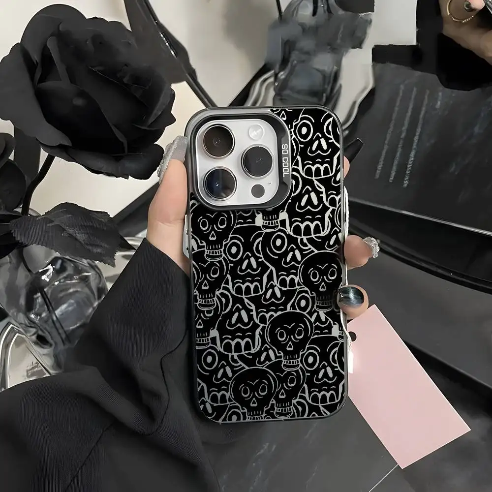 حافظة هاتف على شكل جمجمة رائعة لهاتف آيفون 17 16 15 14 13 12 11 Pro Max Air متعدد الألوان ماتي ليزر معدني أورورا فوندا