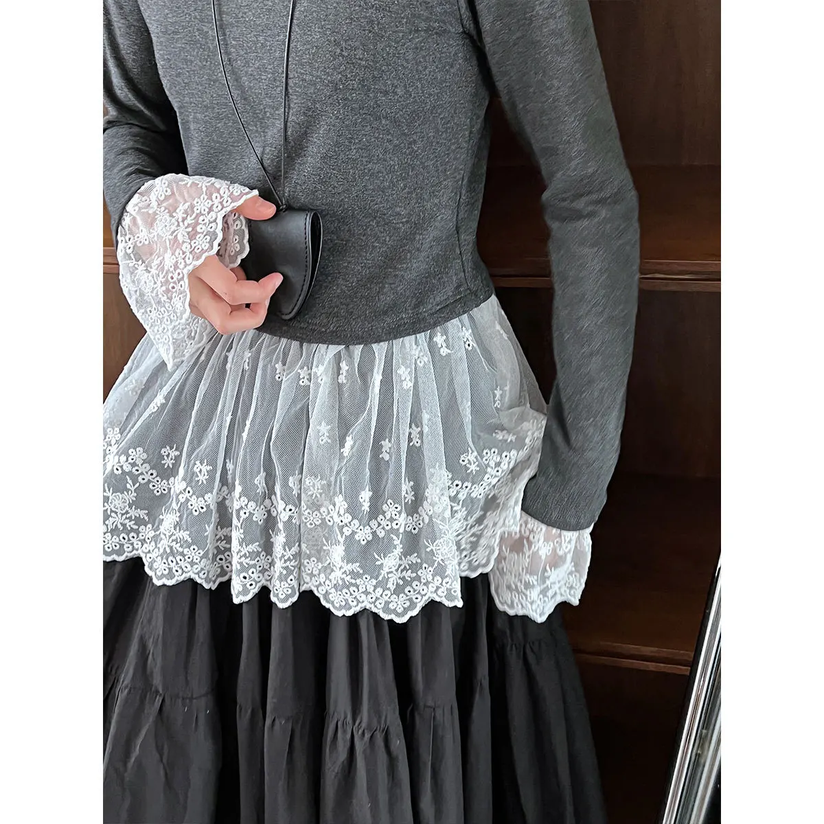 UMI MAO Lace Splicing Top For Women In Spring Short Style Slim Look Long Sleeve T-shirt Base Shirt Femme