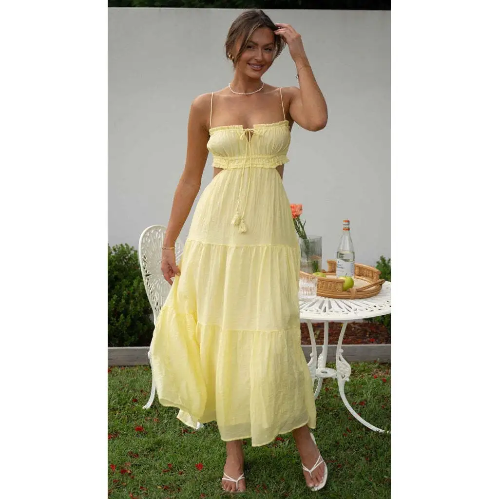 فستان صيفي جديد مثير بتصميم مفرغ وظهر مكشوف مع كشكشة كبيرة، فستان نسائي بقطعة واحدة بخصر مرتفع وبدون أكمام بطول متوسط