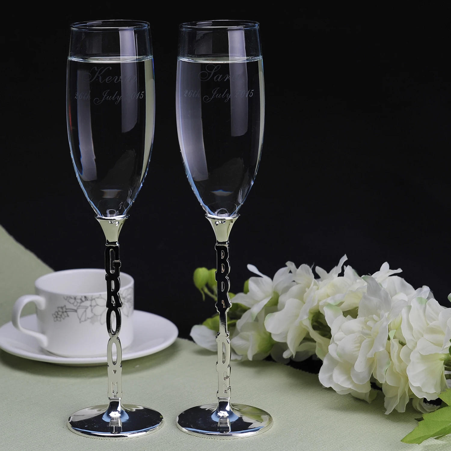 Custom Bride and Groom Wedding Toasting Flutes Wedding supplies  Personalized Toasting with Name and Time(Set of 2)