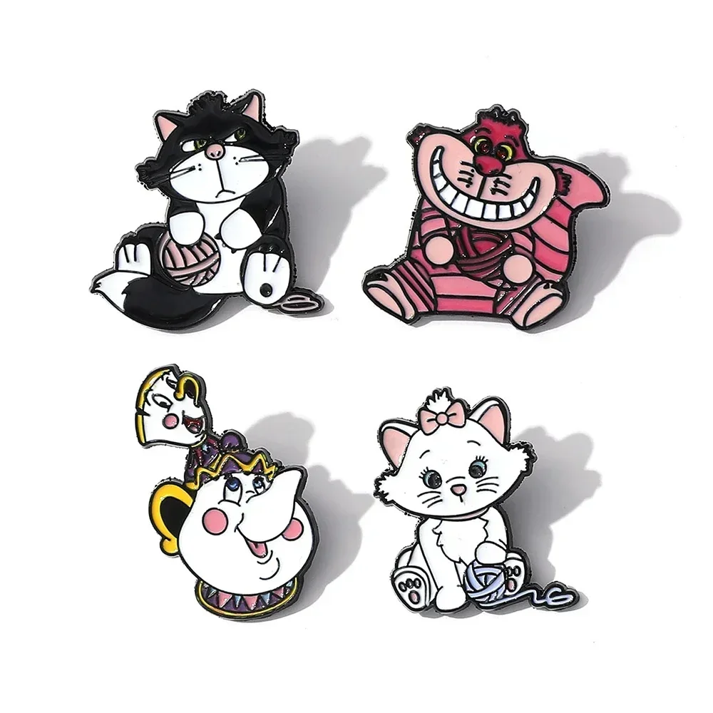 4 Uds. Broche de gato Marie de dibujos animados lindo señora Potts gato de Cheshire esmalte Pin insignia de Metal joyería ropa mochila accesorios regalo