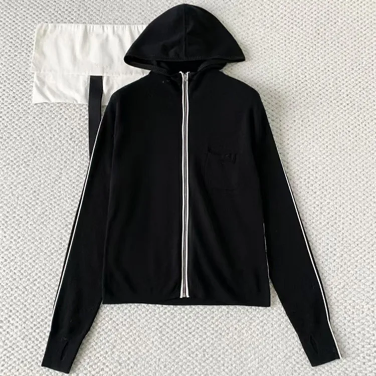 

Индивидуальные новые зимние стили 2025 года, европейская и американская женская одежда, шерстяной вязаный свитер с длинными рукавами и капюшоном, кардиган