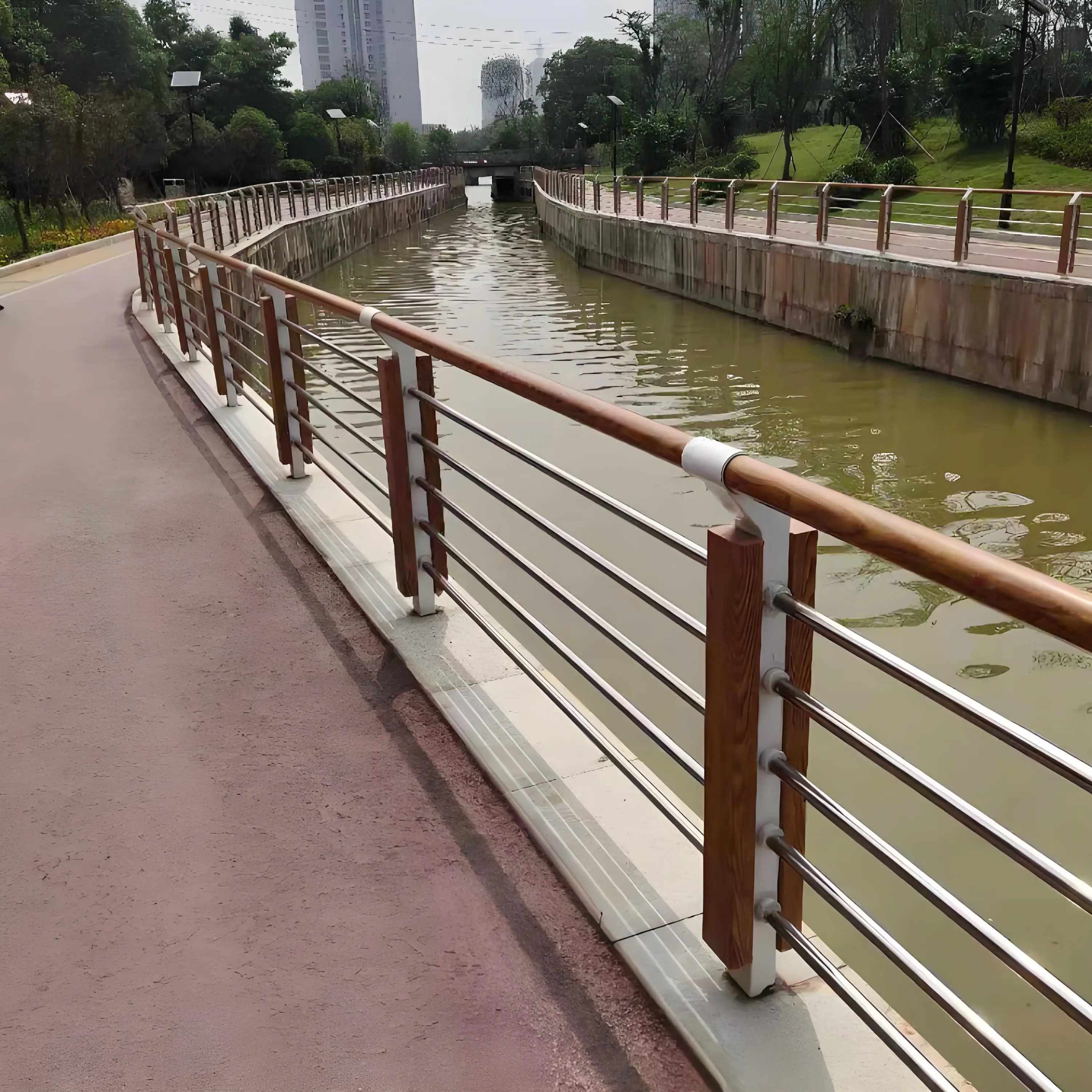 درابزين خشبي مخصص، درابزين الجسر، حاجز نهر منطقة المناظر الطبيعية الخلابة، الشركة المصنعة للحاجز المضاد للتصادم