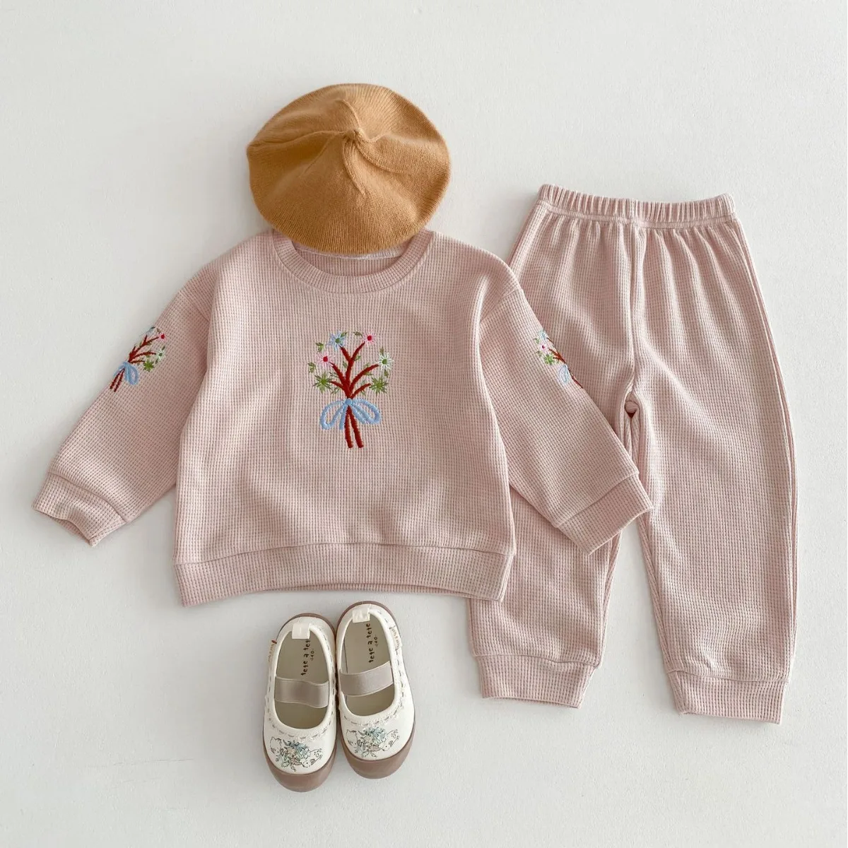 2024 Spring New in Kids Baby Girls Embroidery Flower Waffle Top + Pants Infant Toddler Cute Clothes Set 2pcs Children Clothing