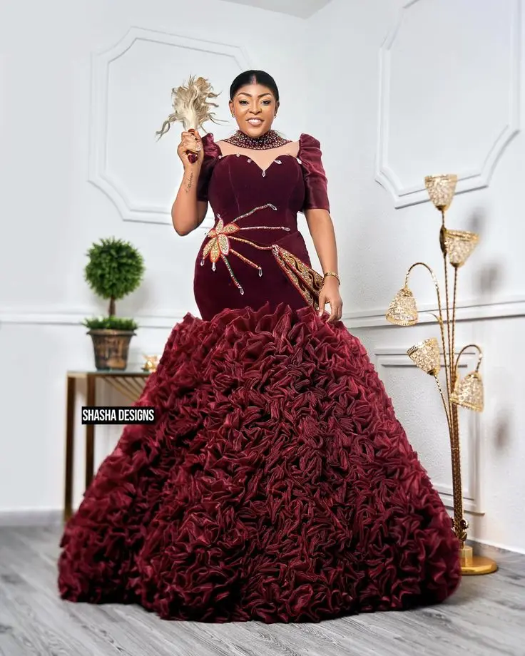 

Burgundy Ruched Prom Dresses Plus Size Velvet Short Sleeves Women Evening Gowns African Floor Length Formal Party Dress