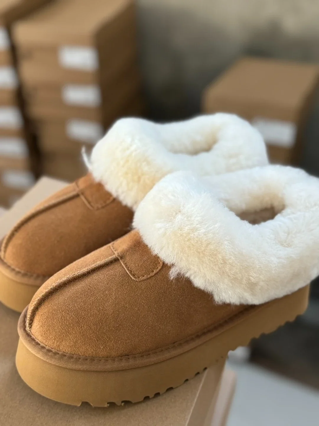 

2026 зимние зимние ботинки, женские мини-натуральная кожа, шерстяная теплая меховая кожаная обувь, тапочки ‮ 04-53 SeziS UggS