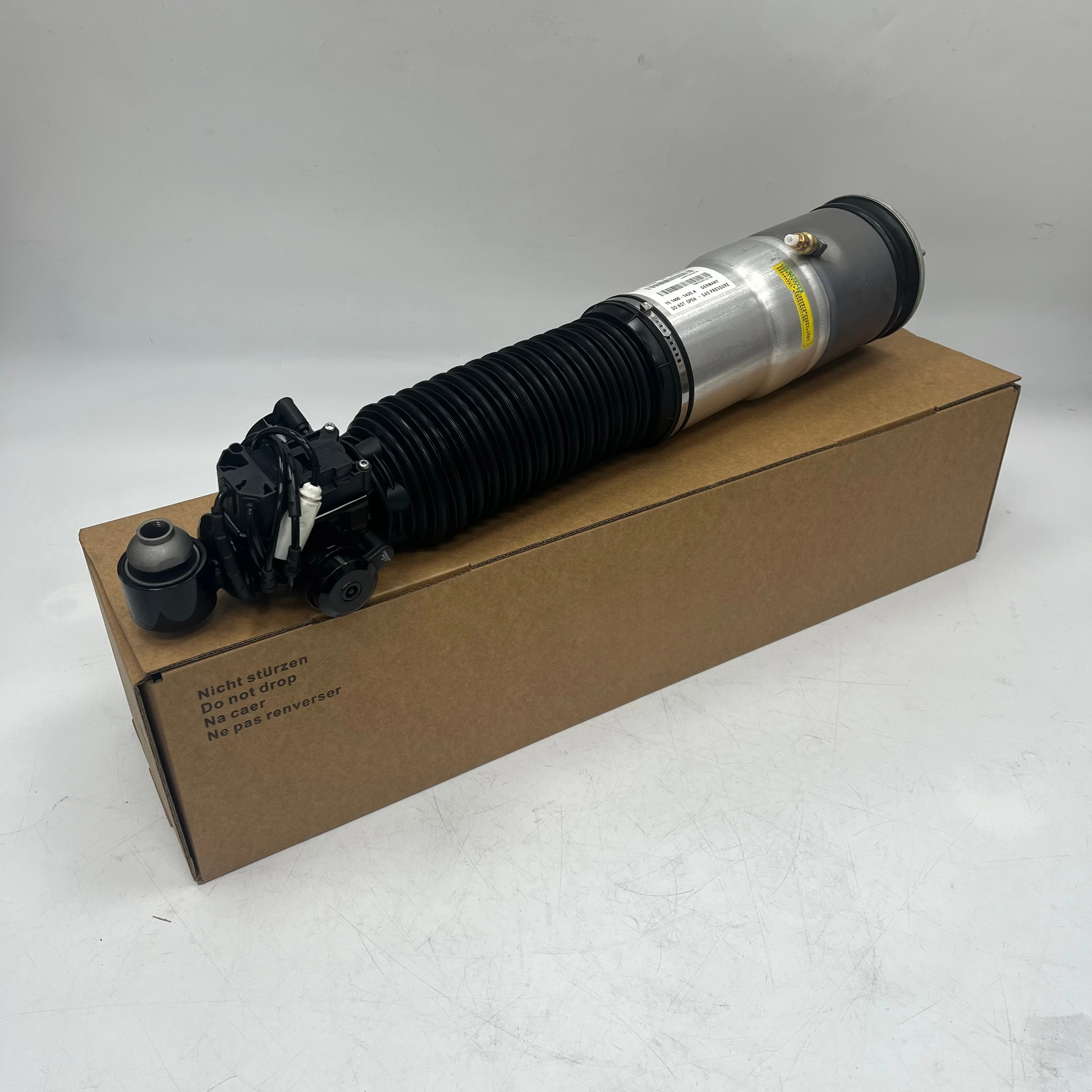 1pcs New Genuine rear air suspension shock absorber 37126851605 37126851606 for Rolls-Royce Gust Ghost Dawn RR4, RR5, RR6.