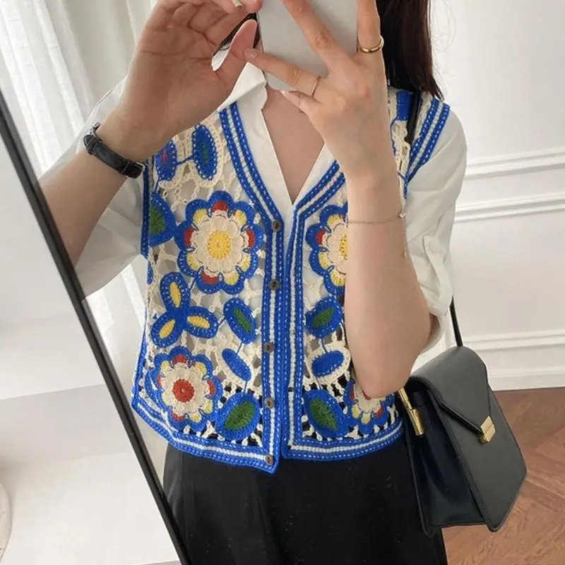 

652F Embroidery Floral Tops Sleeveless Korean Crochet Vest Women Girl Student