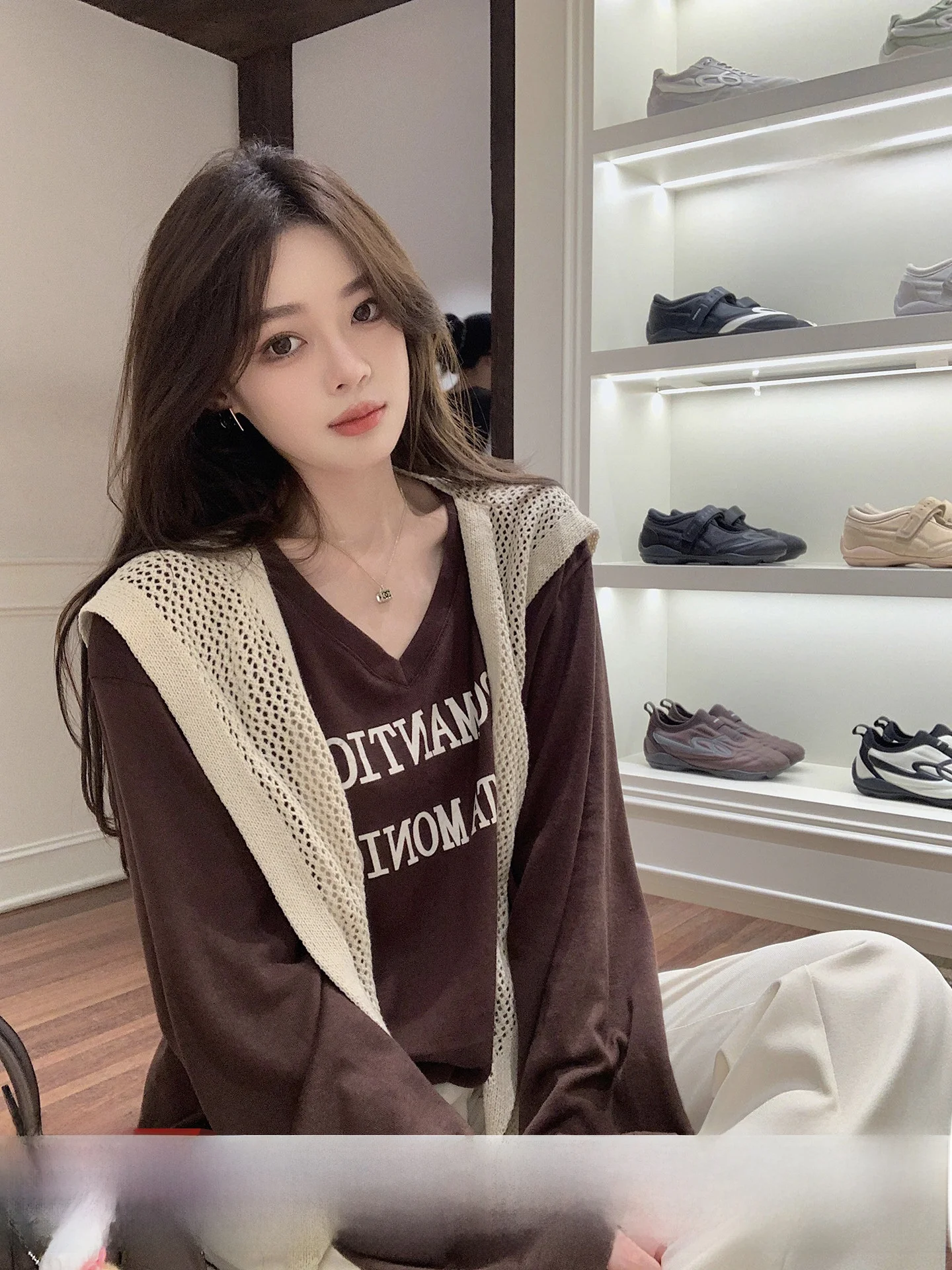 

White Korean Sle Letter Print T-irt awl Two-Piece Set Women's Loose Casual Top Spring New Sle Casual Faion