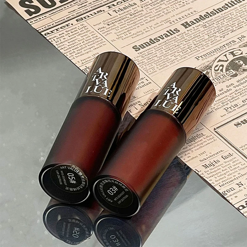 Punk metal matte velvet lip Mud Soft mist white lip glaze Pseudo plain Everything with Girlie Grey powder