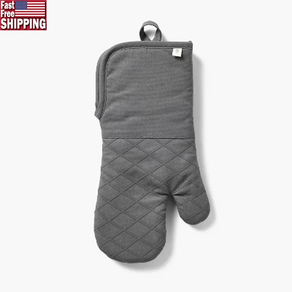 

Oven Mitt Dark Gray Cotton Polyester Machine Washable Silicone Gripper Quilted Design Hanging Loop OEKO-TEX Certified 14x7