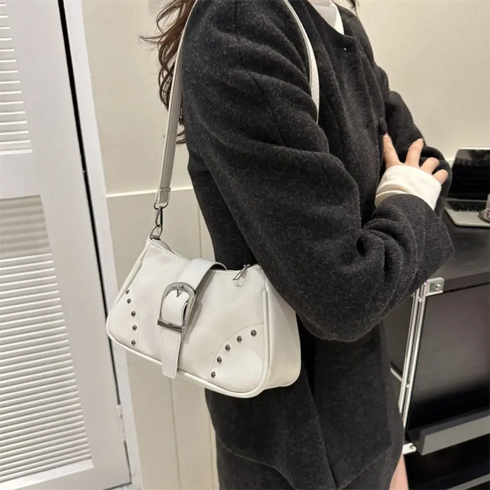 

Fashionable Korean Style Silver Shoulder Bag Solid Color Handbag Dumpling Bag Zipper PU Leather Underarm Bag Office Worker