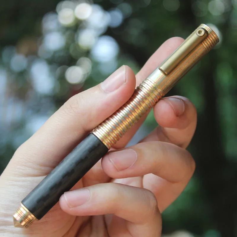 1PCS Outdoor Portable EDC Manual Multifunctional Titanium Alloy Tactical Pen Car Window Breaking Tool