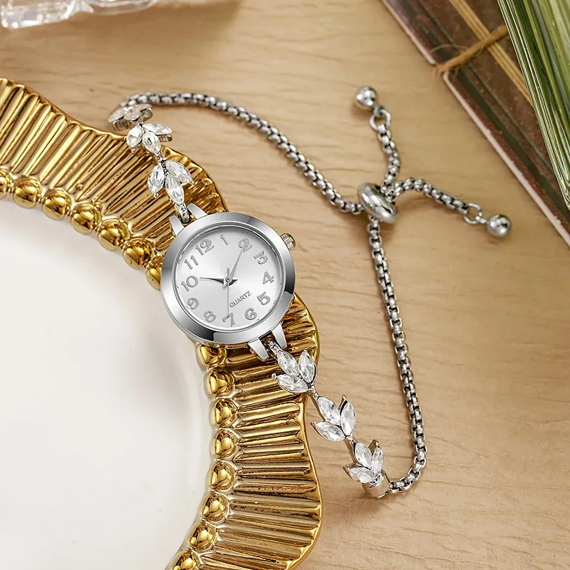Round Alloy Case Arabic Numeral Classic Dial Leaf-shaped Diamond-encrusted Fashionable Bracelet Elegant Ladies Quartz Watch