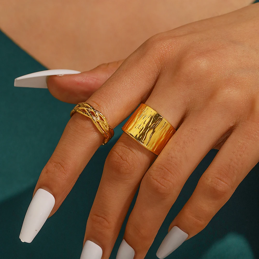 Edelstahl Ring Luxus mehr strukturierte ausgehöhlte gravierte Design Paar Ring für Frauen Schmuck