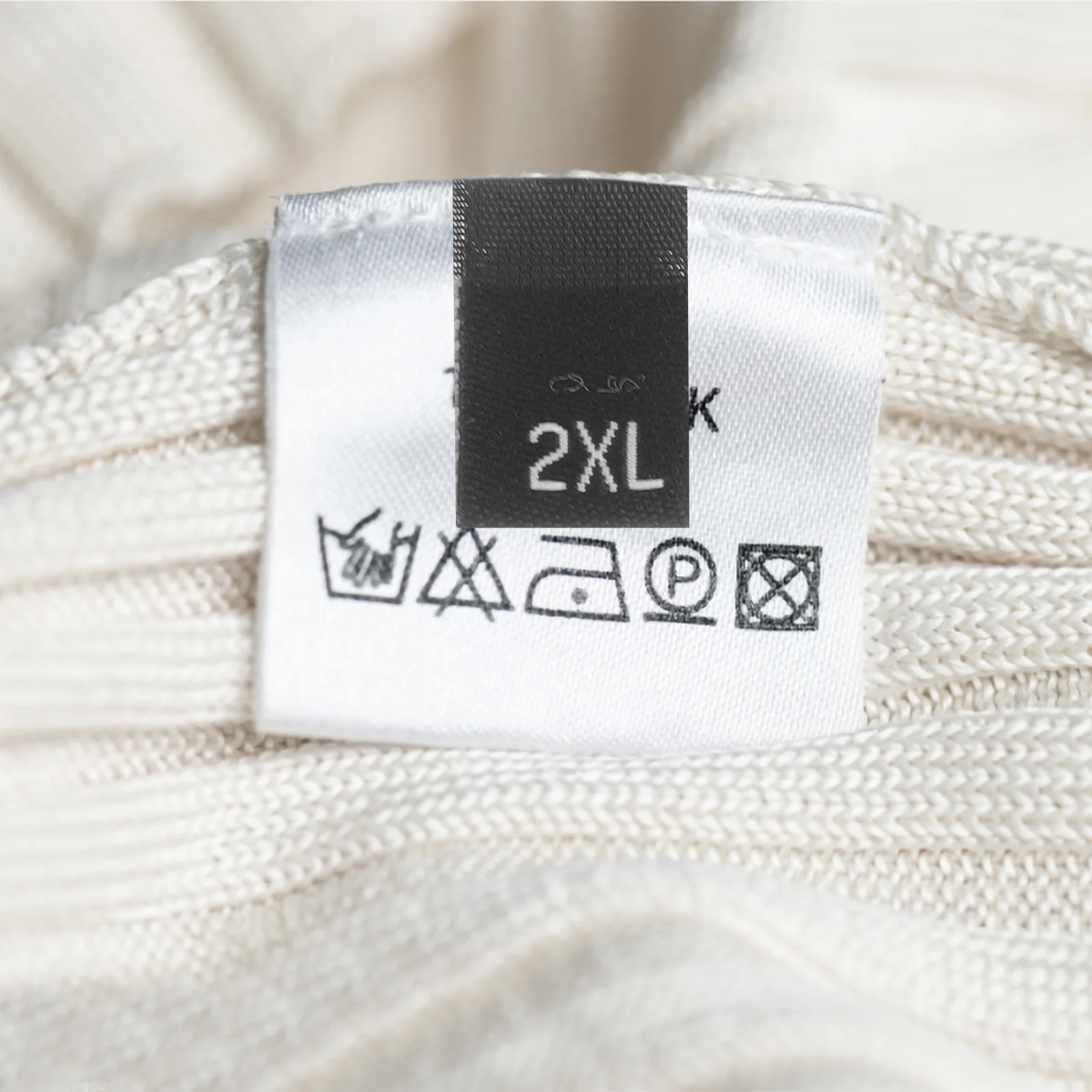 

700Pcs Garment Size Labels Sewing Tags for Clothes Clothing Size Markers Fabric Labels Skin-Friendly Long-Lasting High-Contrast