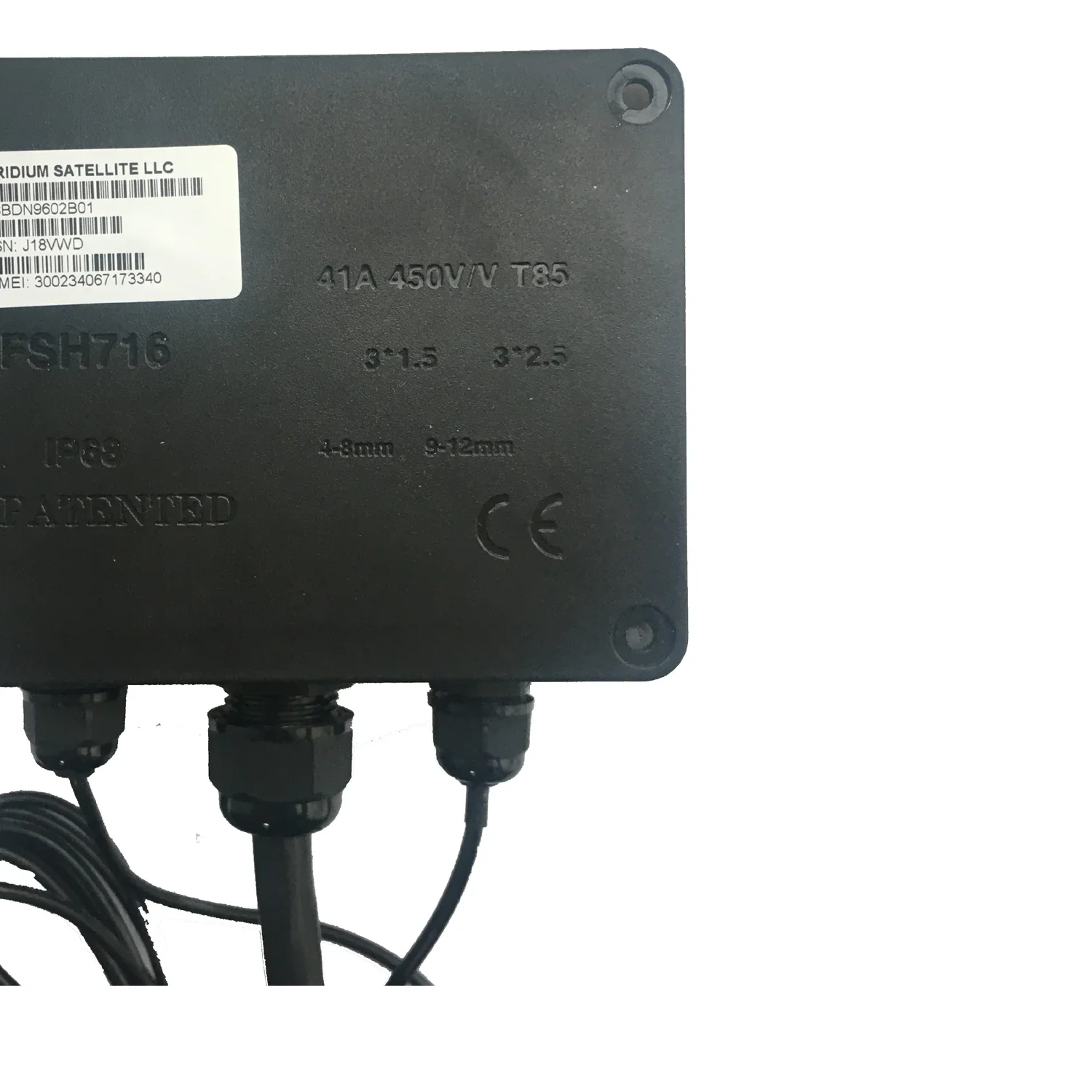 Satellite GPS tracker with SBD Transceiver Two-way Communication and Tracking System for Fleet Management