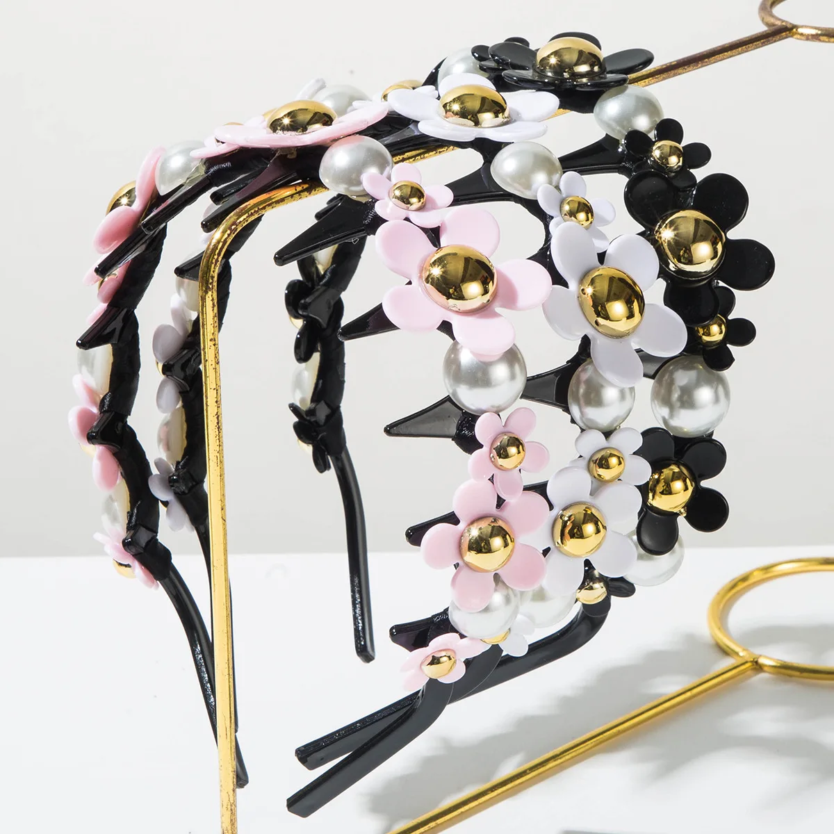 

Korean Style Fashion Elegant Super Fairy Inlaid Diamond Pearl Floral Hairband with Non-Slip Teeth Hair Accessory