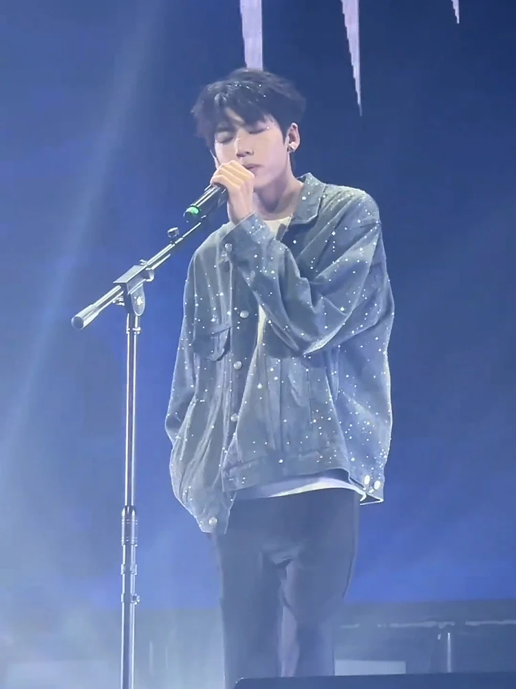 

Peng Bowen Rhinestone Denim Jaet for Men American Retro High Collar Workwear Jaet Loose Fit Cotton Polyester Blend