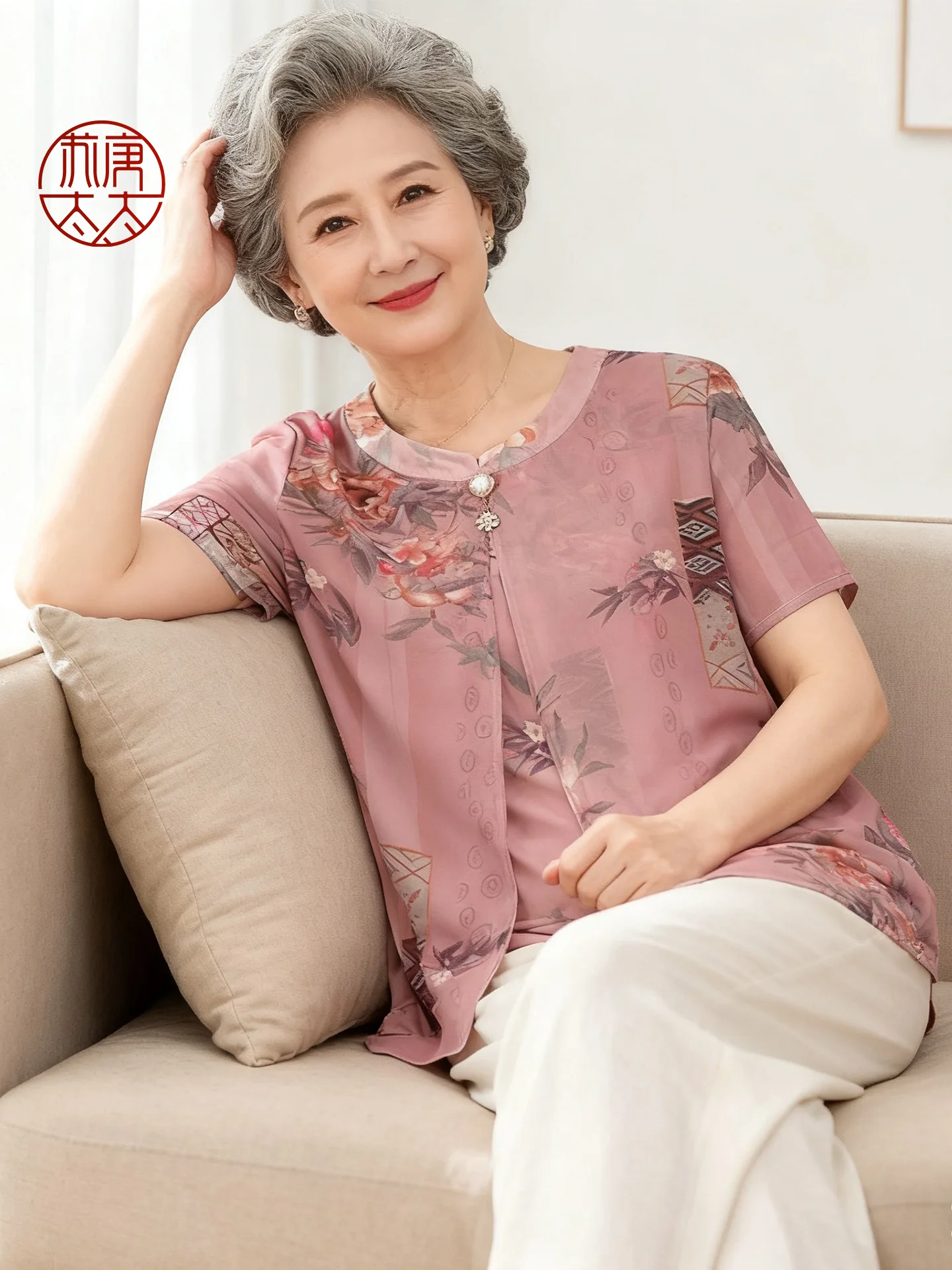 2023年夏新作ママ向けセットアップ　ミディアムスリーブシフォンブラウスとパンツのツーピースセット　中高年女性向けおしゃれなファッション