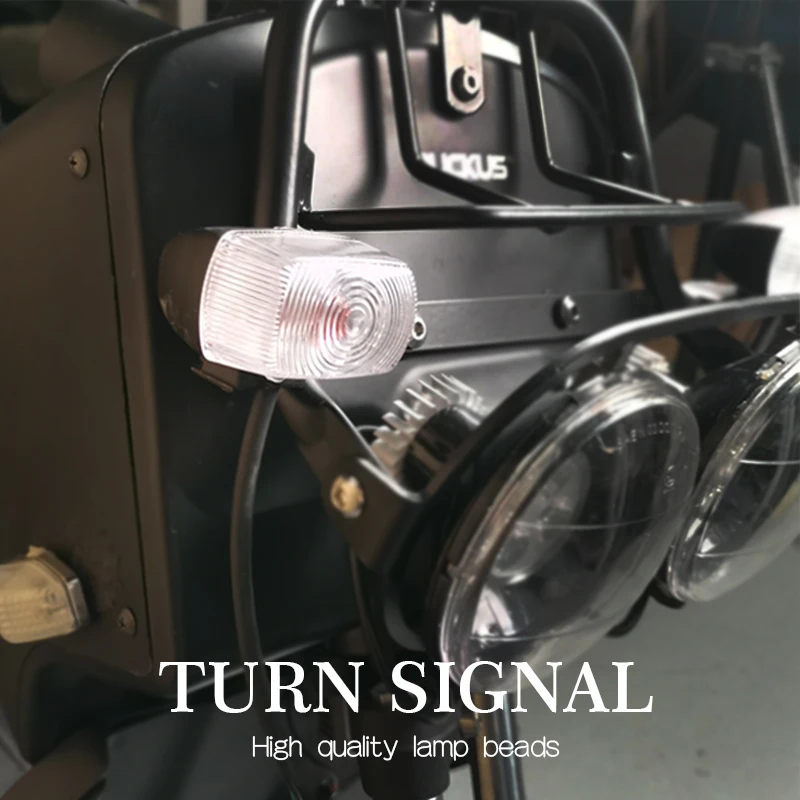 Honda ZOOMER AF58 Pedal Motorcycle Front Turn Signal Lamp NPS50 Turn Signal Lamp