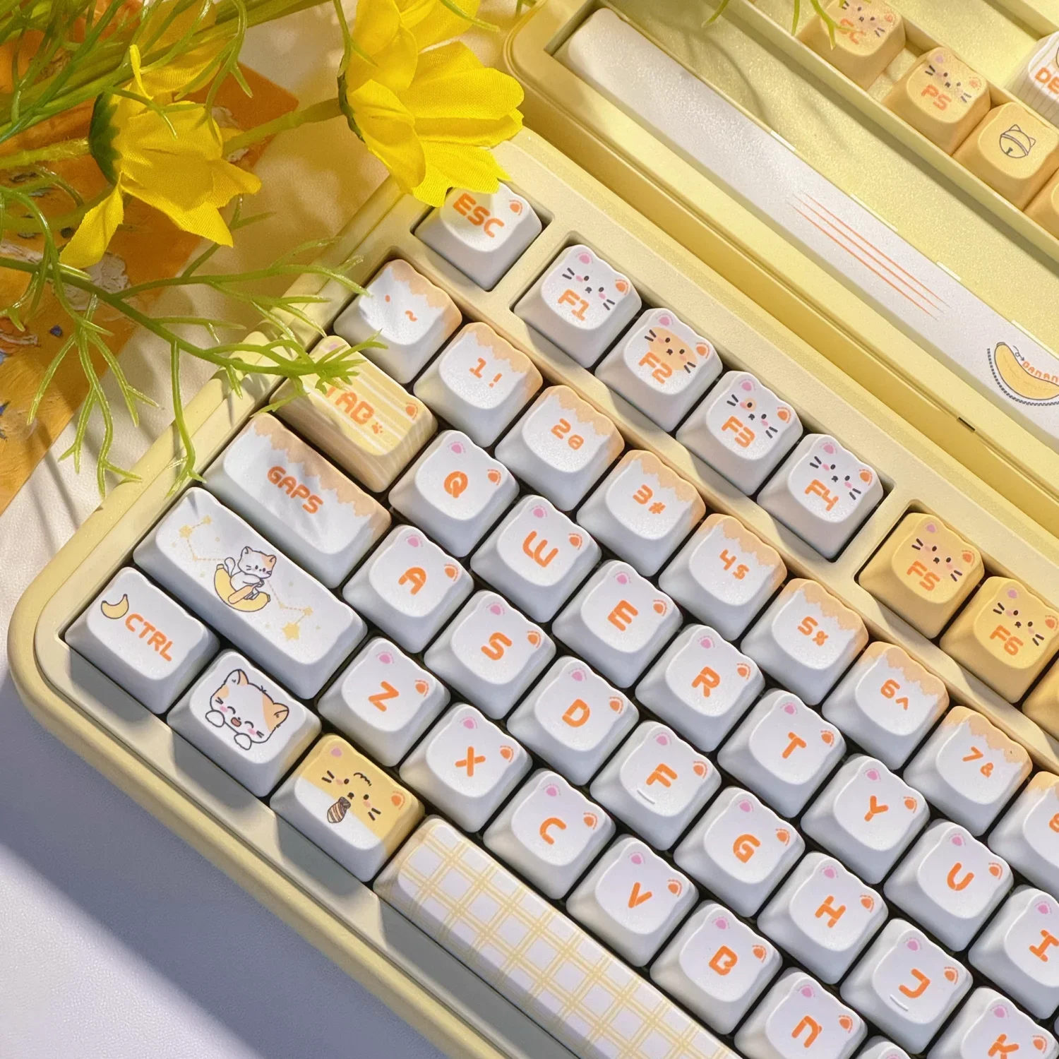 Banana Cat Keycap Set Thermosublimation Small Complete Set BBA Cute Cat Paw for MX Switch 60/84/90/104/108 Mechanical Keyboards