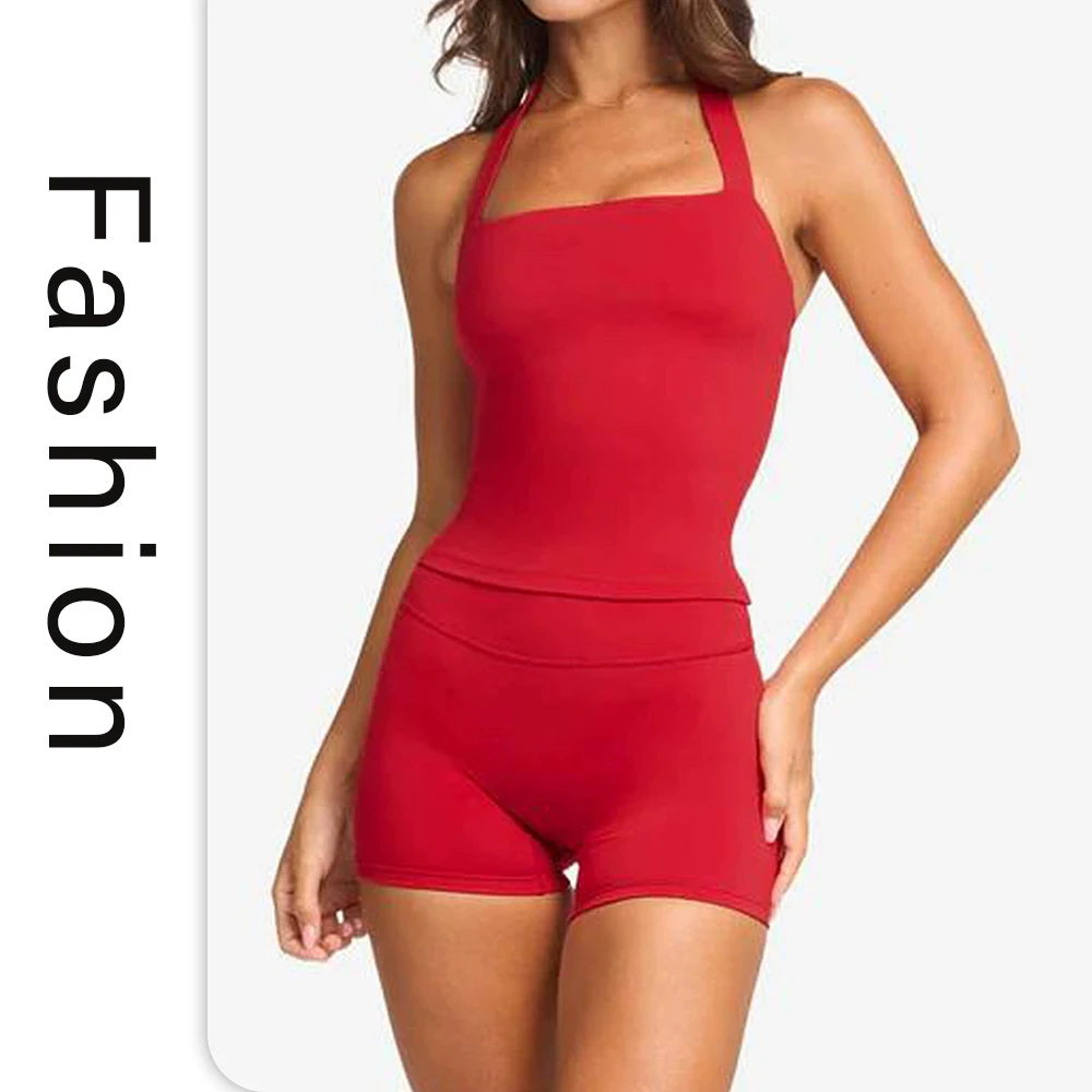 

2-Piece Sexy Halter-Neck Yoga Set With Chest Pad Sports Vest Tight And Fashionable Shorts And Women's Fitness Clothing