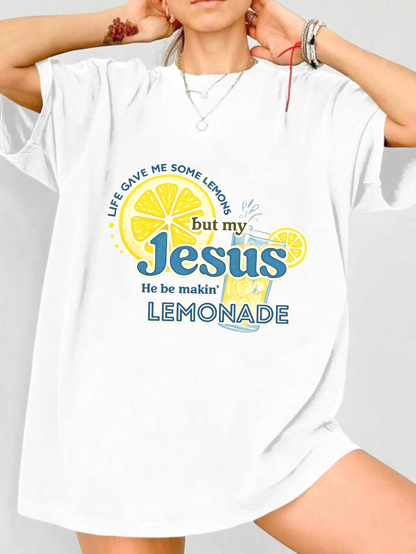 

【WDS00195】Женская футболка больших размеров с круглым вырезом, короткими рукавами, эластичными полурукавами и модными принтами.