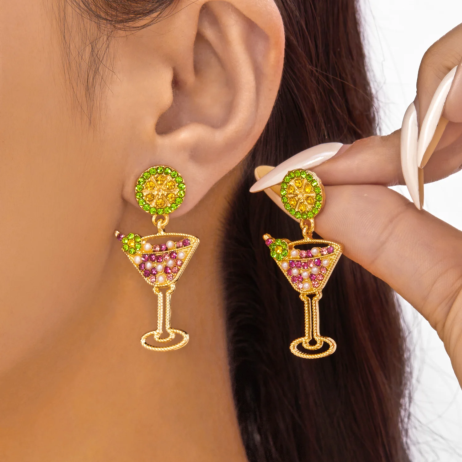 Pendientes de copa de vino de lima brillante a la moda para mujer, pendientes de perlas de diamantes de imitación con incrustaciones de lujo, regalos de joyería de fiesta para niñas